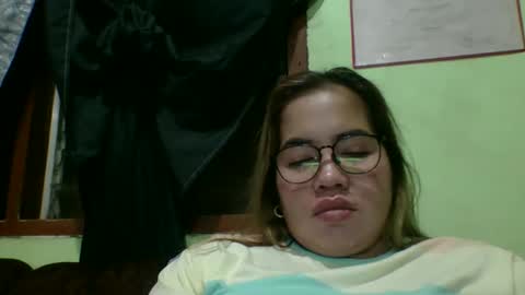 Snapshot of small_boobs59 chatting on 04/13/26, 03:06 Lovewella online show from 04/13/26, 03:06