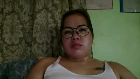 Snapshot of small_boobs59 chatting on 05/14/26, 02:51 Lovewella online show from 05/14/26, 02:51