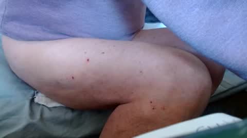 Snapshot of smallmalelass chatting on 02/25/25, 11:00 smallmalelass online show from 02/25/25, 11:00