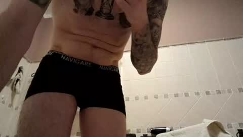 smallone8825 online show from 02/04/26, 12:11