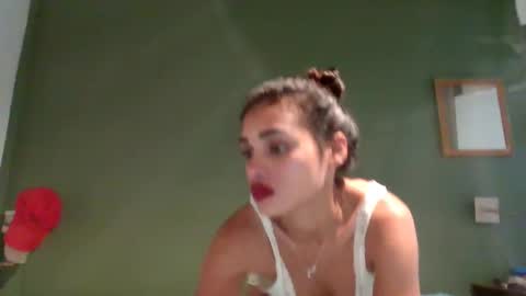 Snapshot of smallparismodel chatting on 01/13/25, 01:49 babyana online show from 01/13/25, 01:49