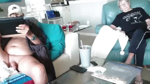 Snapshot of smallpenisbigtongue chatting on 02/25/26, 02:37 Daddy online show from 02/25/26, 02:37