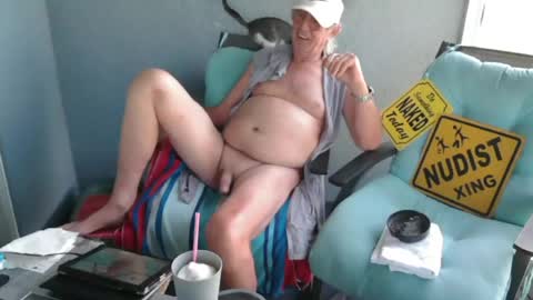 Snapshot of smallpenisbigtongue chatting on 07/12/26, 02:30 Daddy online show from 07/12/26, 02:30