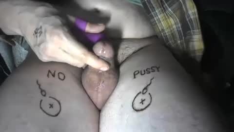 Snapshot of smallpenismwm chatting on 12/08/24, 06:43 pussyfree4eva online show from 12/08/24, 06:43