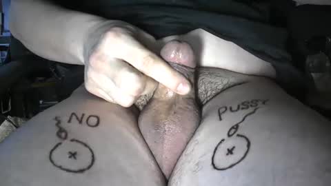 Snapshot of smallpenismwm chatting on 02/16/25, 09:27 pussyfree4eva online show from 02/16/25, 09:27