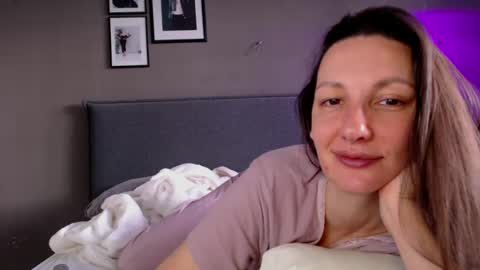 Anna no bbbbybybbabebyy just Anna. And dont call me mom please. online show from 02/20/25, 06:28