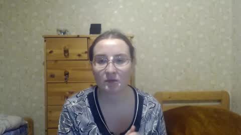 smart_rose online show from 02/09/25, 04:40