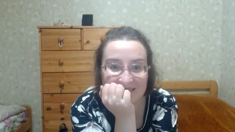 smart_rose online show from 10/05/25, 02:37