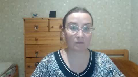 smart_rose online show from 12/18/25, 05:19