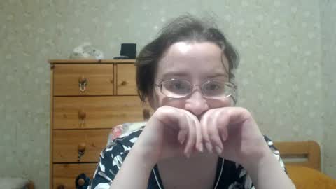 smart_rose online show from 04/17/26, 05:49