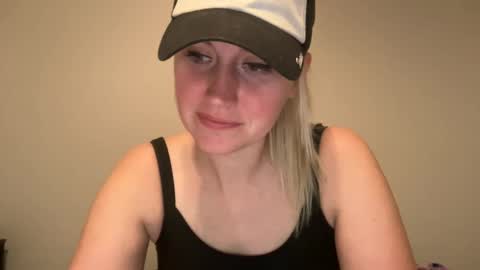 Snapshot of smexxii93 chatting on 12/29/24, 04:38 smexxii93 online show from 12/29/24, 04:38