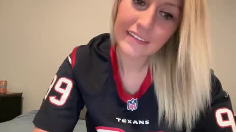 Snapshot of smexxii93 chatting on 01/19/25, 02:47 smexxii93 online show from 01/19/25, 02:47