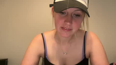 Snapshot of smexxii93 chatting on 01/26/25, 09:51 smexxii93 online show from 01/26/25, 09:51