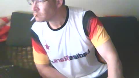 Snapshot of smi35 chatting on 06/13/26, 06:22 smi35 online show from 06/13/26, 06:22