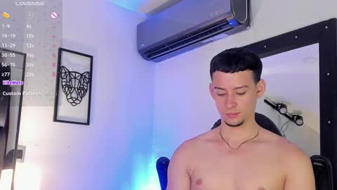 Snapshot of smiith_jade chatting on 03/12/25, 01:14 Jade Smiith online show from 03/12/25, 01:14