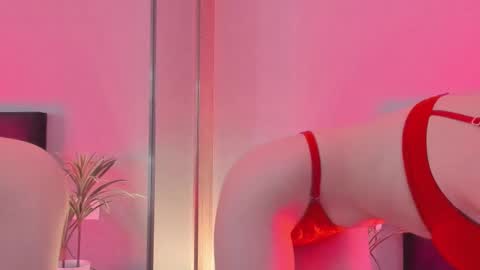 Bella online show from 10/27/25, 09:02