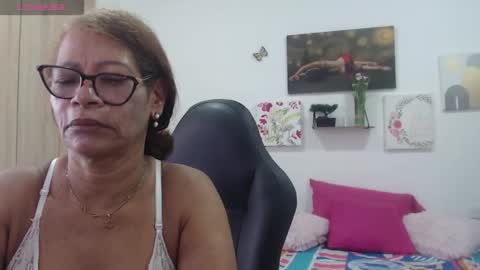 Smileth online show from 02/21/26, 01:01