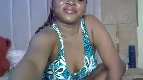 smiley_berry online show from 10/26/25, 03:12