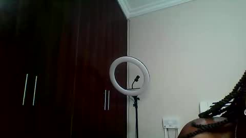 Smiley chocolate online show from 02/09/26, 09:19