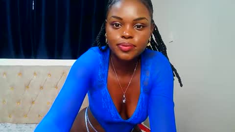 Smiley chocolate online show from 02/25/26, 08:35