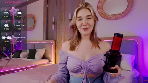 Mia online show from 02/23/25, 08:17