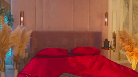 Snapshot of smiley_mia_ chatting on 04/02/26, 05:05 Mia online show from 04/02/26, 05:05