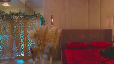 Snapshot of smiley_mia_ chatting on 04/03/26, 05:05 Mia online show from 04/03/26, 05:05