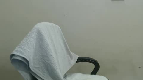 Snapshot of smiley_queen99 chatting on 04/16/26, 08:04 smiley online show from 04/16/26, 08:04