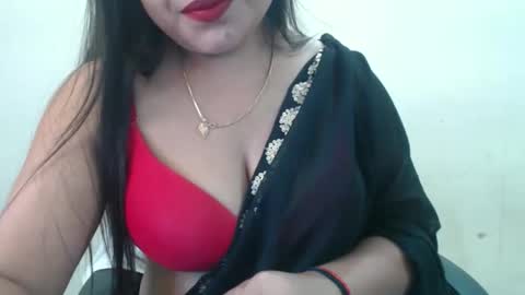 Snapshot of smiley_queen99 chatting on 04/30/26, 08:31 smiley online show from 04/30/26, 08:31