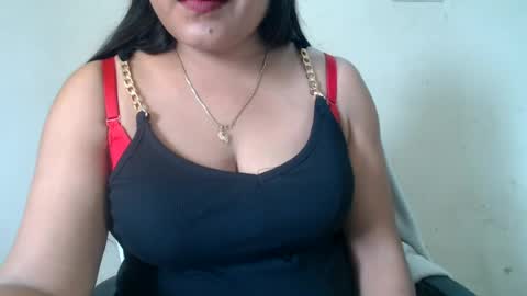 Snapshot of smiley_queen99 chatting on 08/03/26, 02:54 smiley online show from 08/03/26, 02:54
