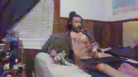 Snapshot of smileydink chatting on 02/25/25, 09:24 smileydink online show from 02/25/25, 09:24