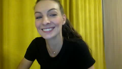 Snapshot of smiling_lexa chatting on 11/06/25, 06:53 smiling_lexa online show from 11/06/25, 06:53
