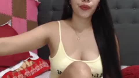 Snapshot of smilingbutt chatting on 06/26/26, 01:15 smilingbutt online show from 06/26/26, 01:15