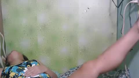 smilinglady27 online show from 12/12/24, 10:34