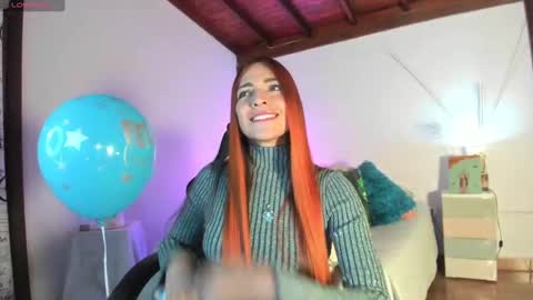 Snapshot of smilingsalor chatting on 12/31/24, 12:32 SmilingSalor online show from 12/31/24, 12:32