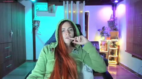 Snapshot of smilingsalor chatting on 02/03/25, 01:19 SmilingSalor online show from 02/03/25, 01:19