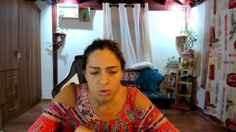 Snapshot of smilingsalor chatting on 10/07/25, 01:47 SmilingSalor online show from 10/07/25, 01:47