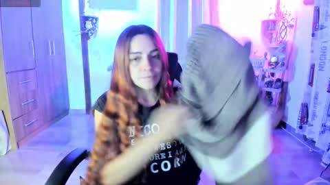 Snapshot of smilingsalor chatting on 10/15/25, 02:33 SmilingSalor online show from 10/15/25, 02:33