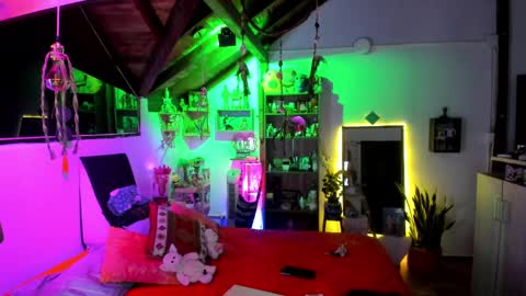 Snapshot of smilingsalor chatting on 11/03/25, 01:51 SmilingSalor online show from 11/03/25, 01:51