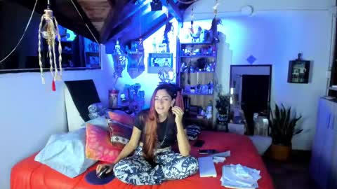 Snapshot of smilingsalor chatting on 11/12/25, 04:35 SmilingSalor online show from 11/12/25, 04:35