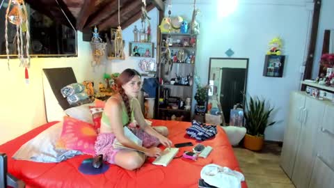 Snapshot of smilingsalor chatting on 11/19/25, 03:28 SmilingSalor online show from 11/19/25, 03:28