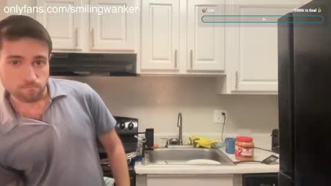 Snapshot of smilingwanker chatting on 05/14/26, 12:39 smilingwanker online show from 05/14/26, 12:39