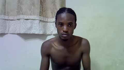 Snapshot of smilzzz chatting on 03/18/26, 08:01 smilzzz online show from 03/18/26, 08:01