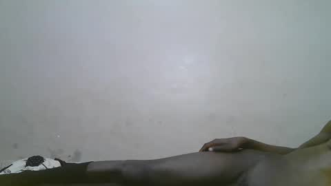 Snapshot of smilzzz chatting on 04/23/26, 12:29 smilzzz online show from 04/23/26, 12:29