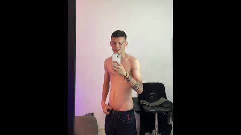 SMIT  online show from 09/28/25, 04:29