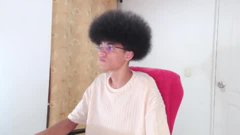 Snapshot of smith_gael chatting on 04/21/26, 01:42 Smith Gael online show from 04/21/26, 01:42