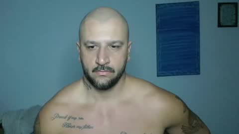 Snapshot of smithduke chatting on 11/12/25, 02:01 smithduke online show from 11/12/25, 02:01