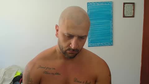 Snapshot of smithduke chatting on 11/26/25, 03:24 smithduke online show from 11/26/25, 03:24