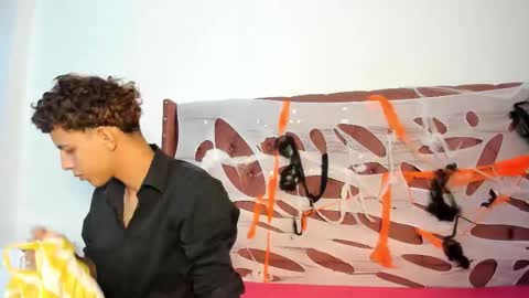 JONH SMITH AND ALIX SMITH online show from 10/21/25, 01:12