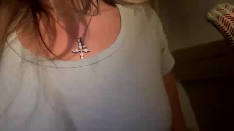 Snapshot of smk0kaahontiis420 chatting on 09/15/25, 04:56 smk0kaahontiis420 online show from 09/15/25, 04:56